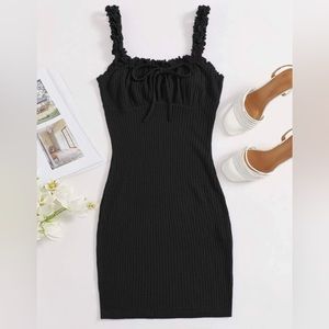 Black Bodycon Strap Knot Front Ruched Bust Dress in Women’s size Medium